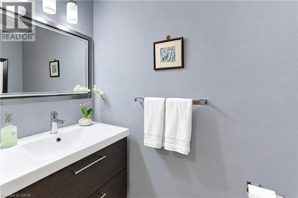 406 Craigleith Drive Unit# 3 Property Photo 8