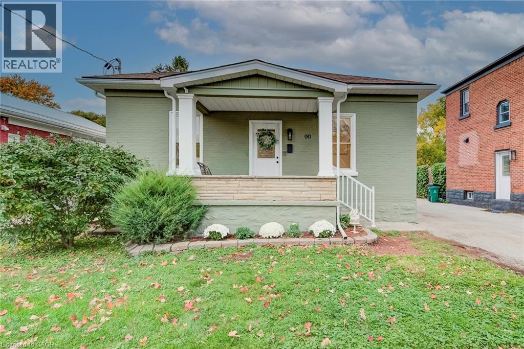 90 John Street E Property Photo 1