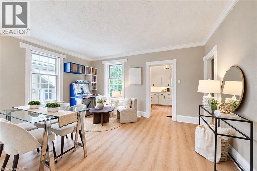 90 John Street E Property Photo 7