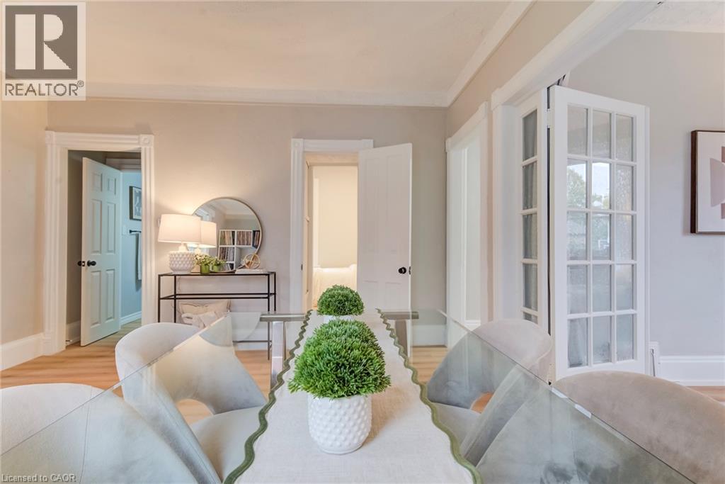 90 John Street E Property Photo 8