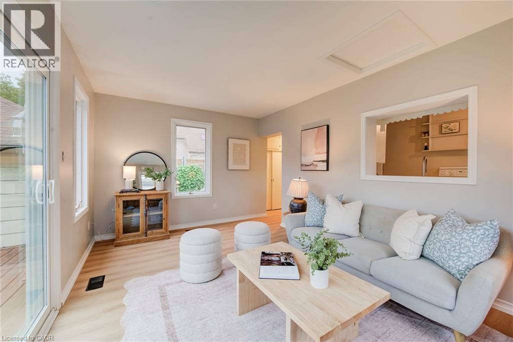 90 John Street E Property Photo 29