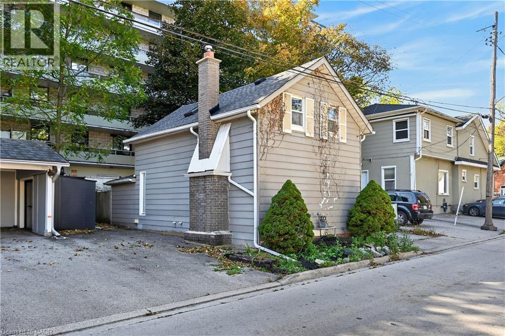 10 Maple Avenue Property Photo 3