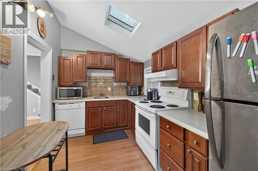 10 Maple Avenue Property Photo 7