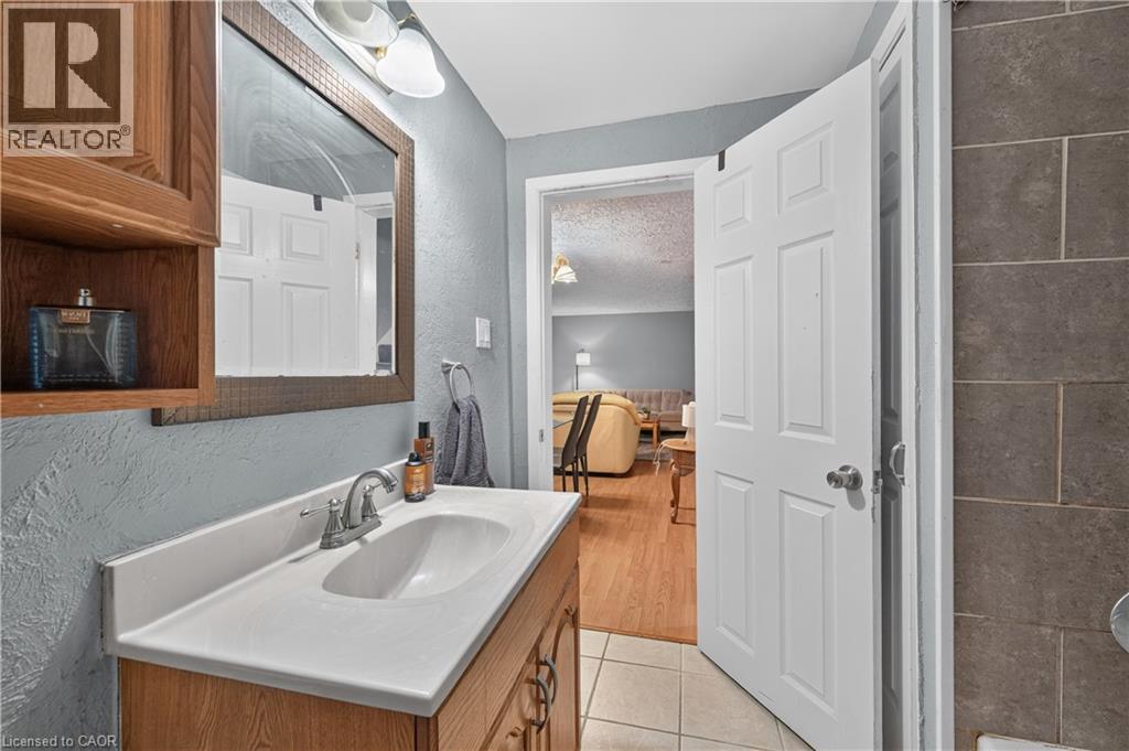 10 Maple Avenue Property Photo 21