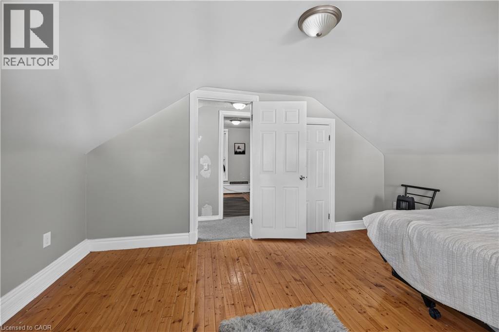 10 Maple Avenue Property Photo 23