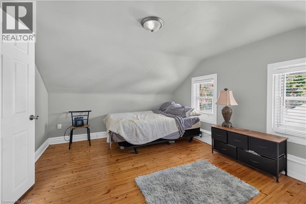 10 Maple Avenue Property Photo 24