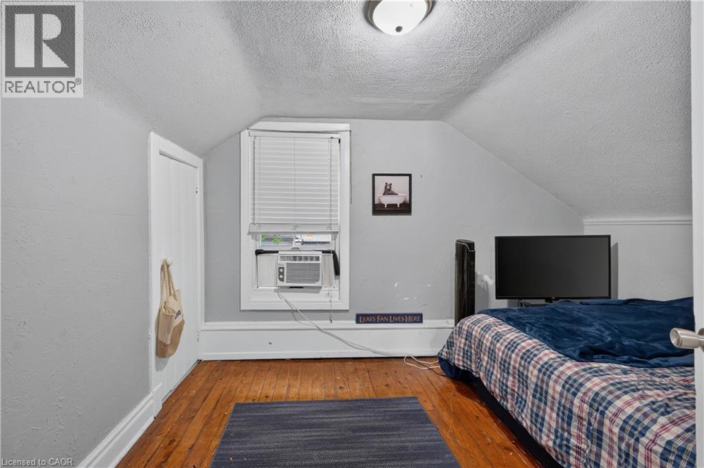 10 Maple Avenue Property Photo 25