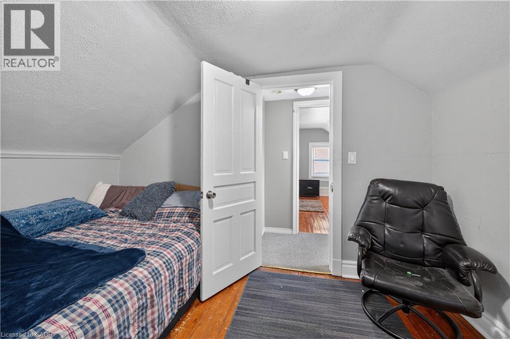 10 Maple Avenue Property Photo 26