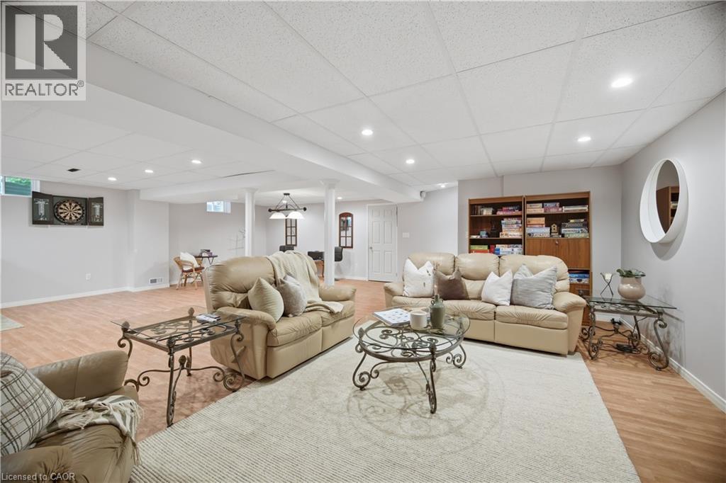 84 Meadowbank Drive Property Photo 37