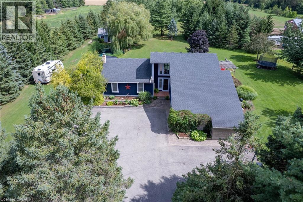 6471 15 Sideroad Property Photo 2