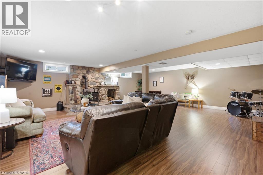 6471 15 Sideroad Property Photo 24