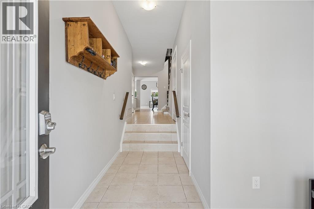569 Starwood Drive Property Photo 4