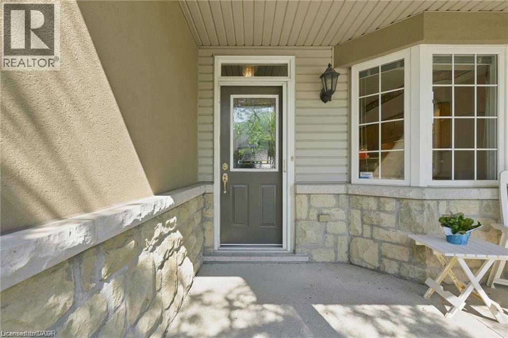 212 Stonehenge Drive Unit# 41 Property Photo 3