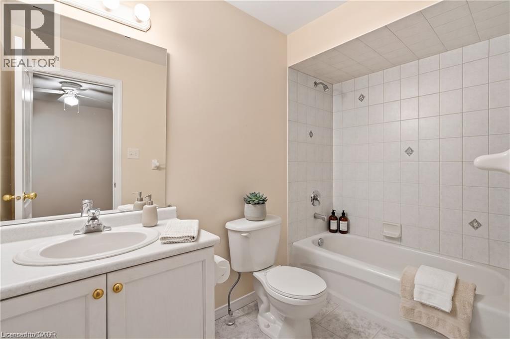 212 Stonehenge Drive Unit# 41 Property Photo 27