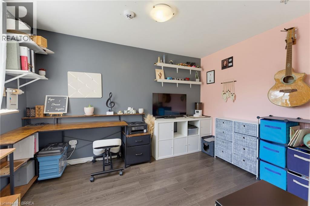 252 Dundas Street Property Photo 15