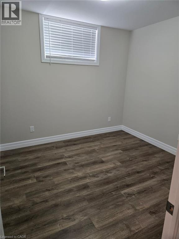 160 Beck Street Unit# Lower Property Photo 10