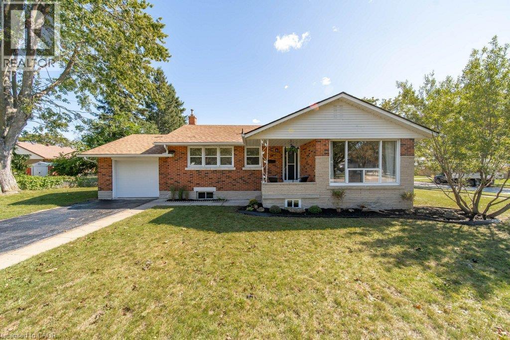 18 Maywood Road Property Photo 1