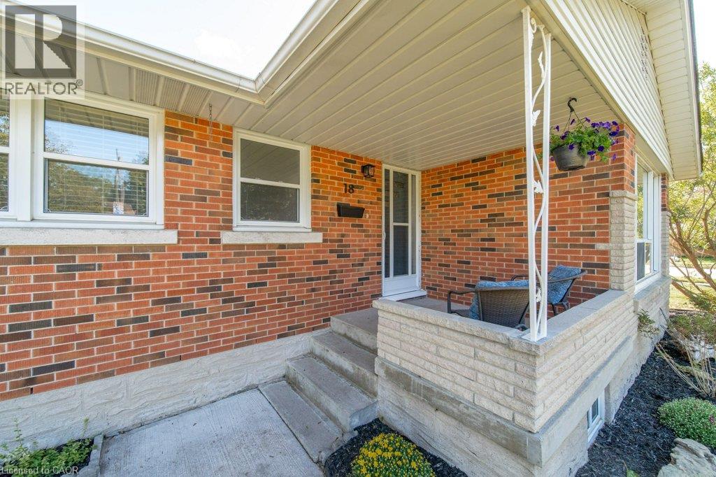 18 Maywood Road Property Photo 5