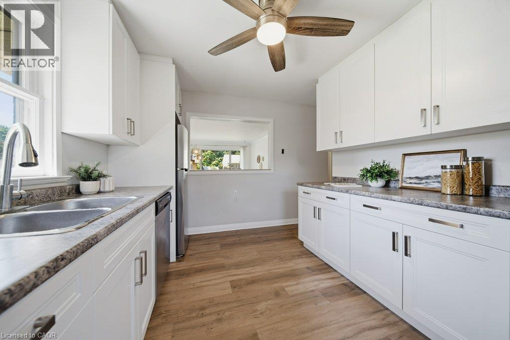 18 Maywood Road Property Photo 12