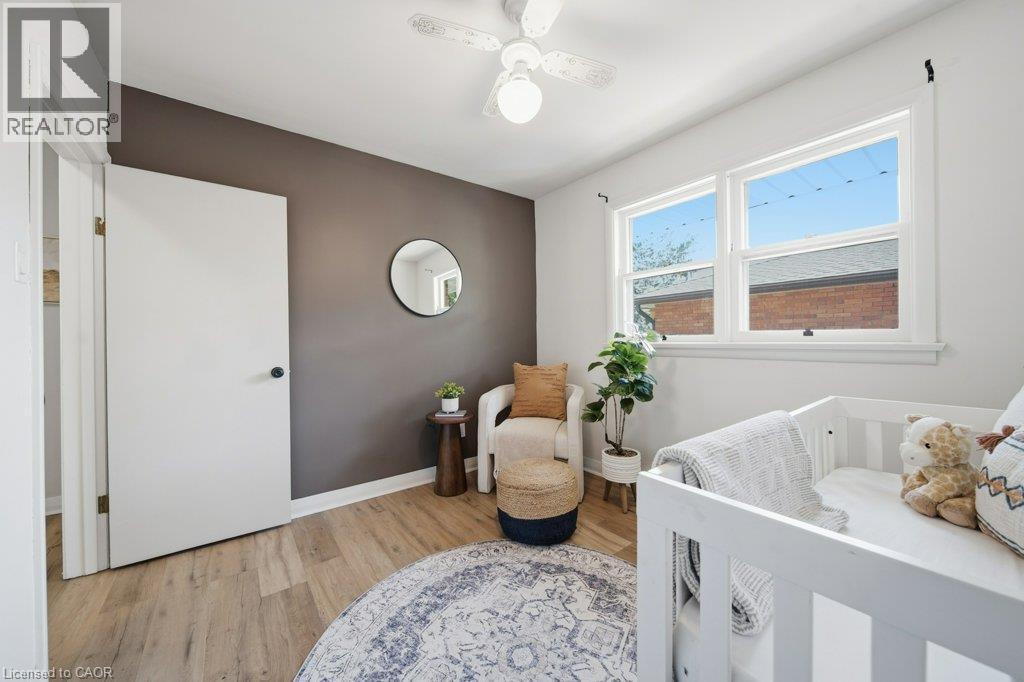 18 Maywood Road Property Photo 19