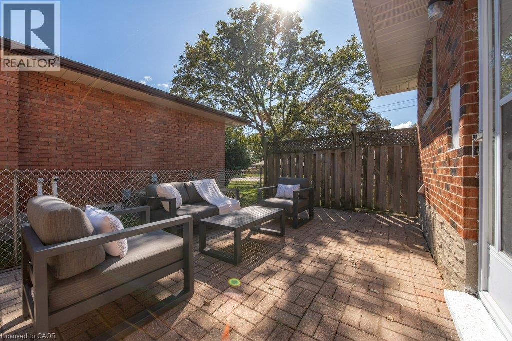 18 Maywood Road Property Photo 39