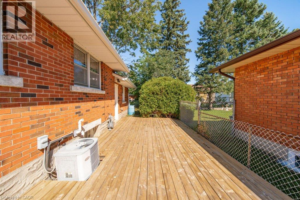 18 Maywood Road Property Photo 40