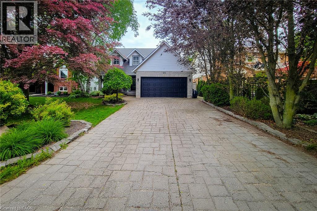 29 Woodside Square Property Photo 2