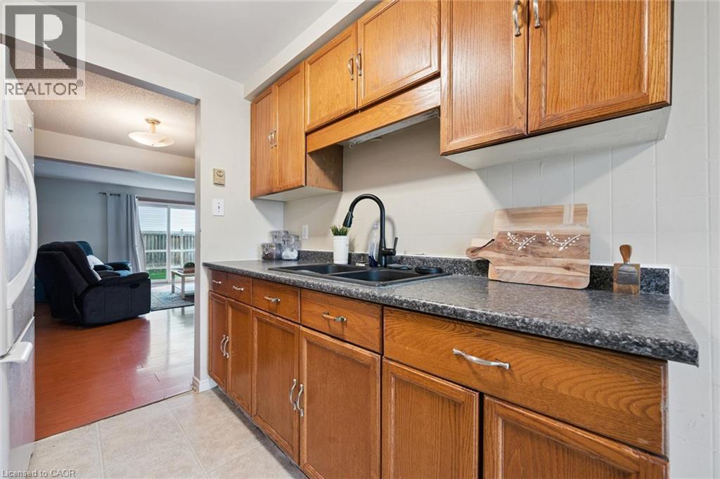 32 Jansen Avenue Property Photo 6