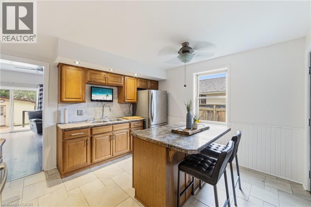 32 Clench Avenue Property Photo 8
