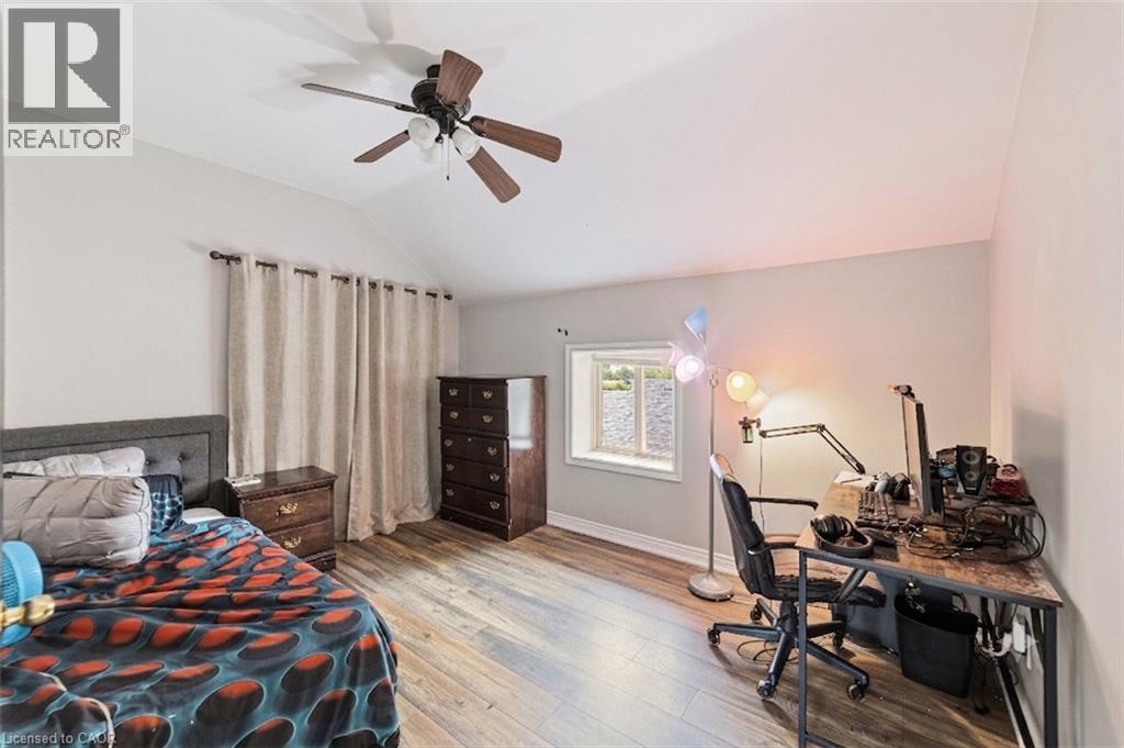 32 Clench Avenue Property Photo 17