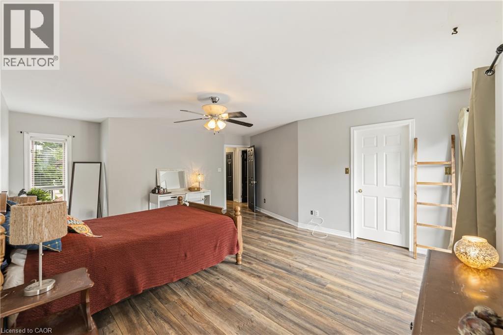 32 Clench Avenue Property Photo 22