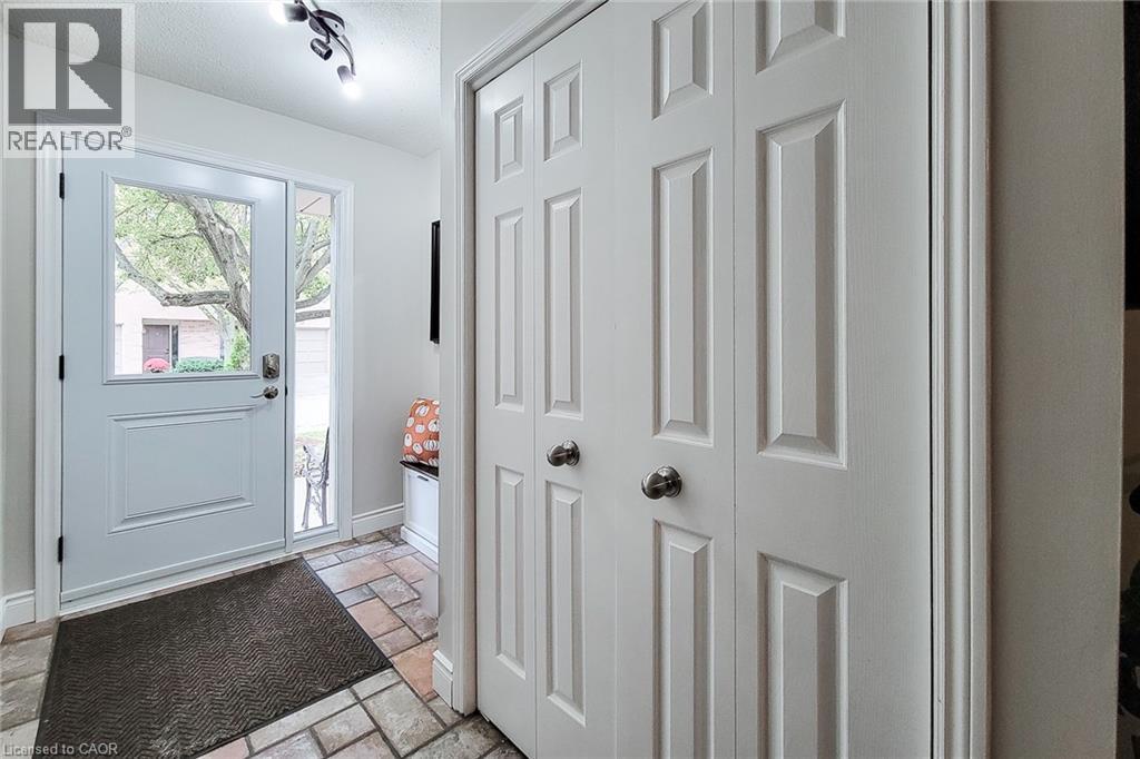 26 Moss Boulevard Unit# 1 Property Photo 7