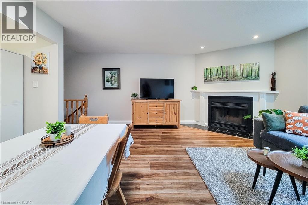26 Moss Boulevard Unit# 1 Property Photo 9