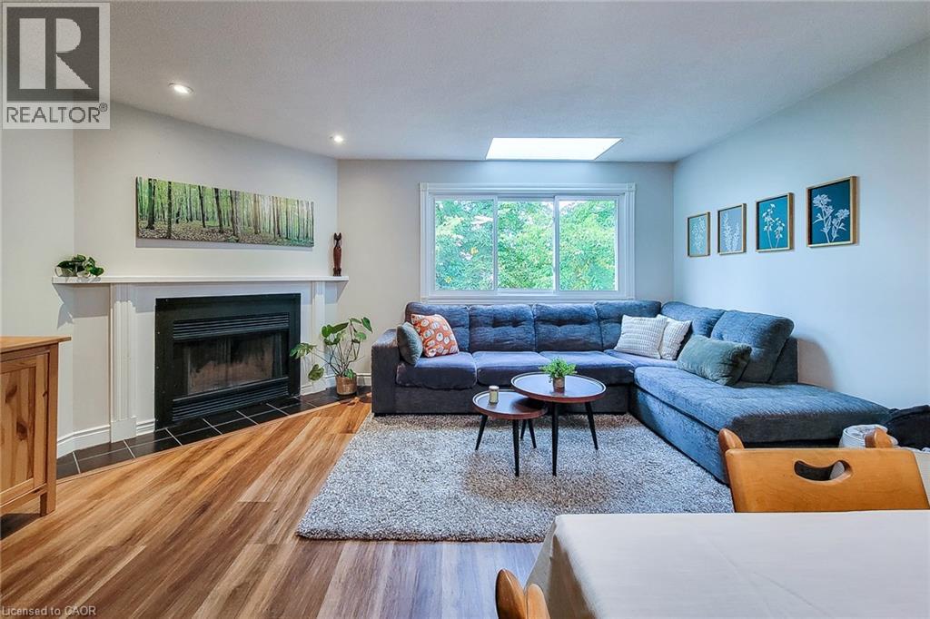 26 Moss Boulevard Unit# 1 Property Photo 10