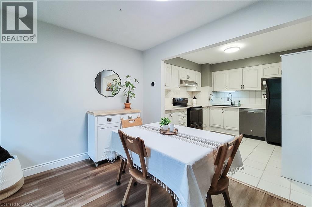 26 Moss Boulevard Unit# 1 Property Photo 17
