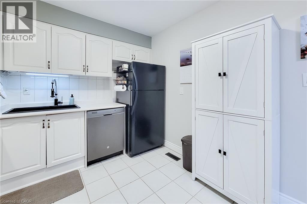 26 Moss Boulevard Unit# 1 Property Photo 19