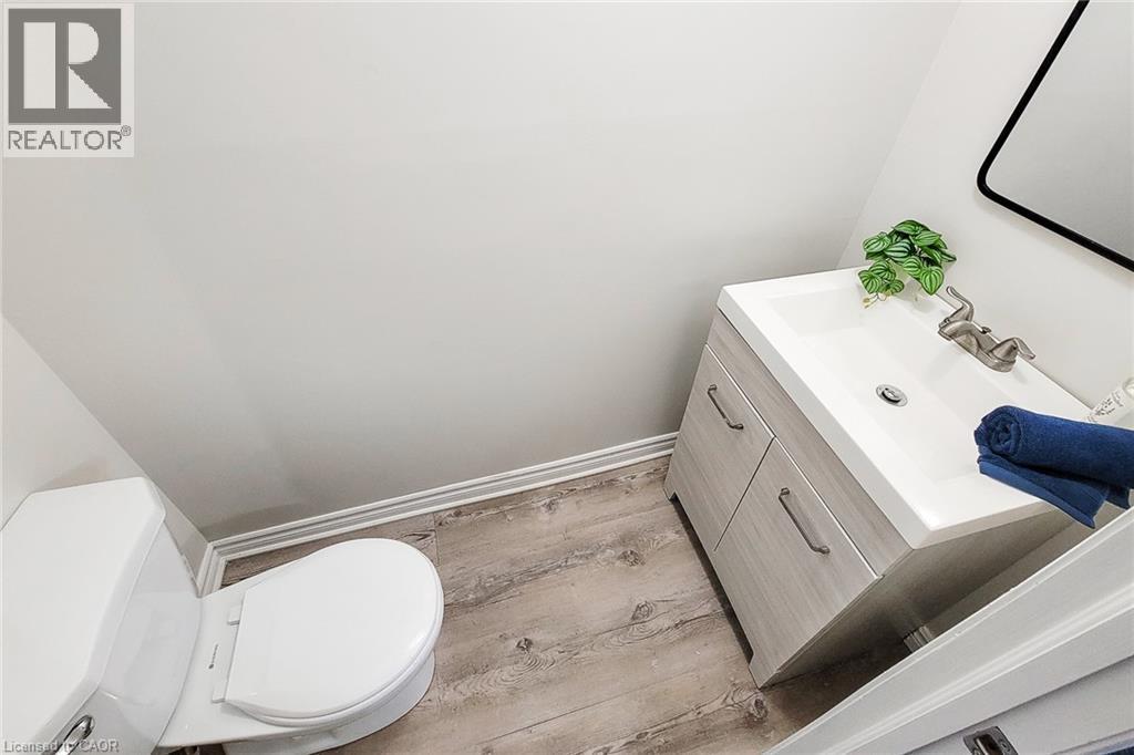 26 Moss Boulevard Unit# 1 Property Photo 23