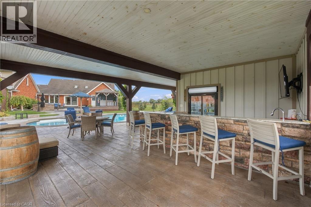 551 Darby Road Property Photo 4