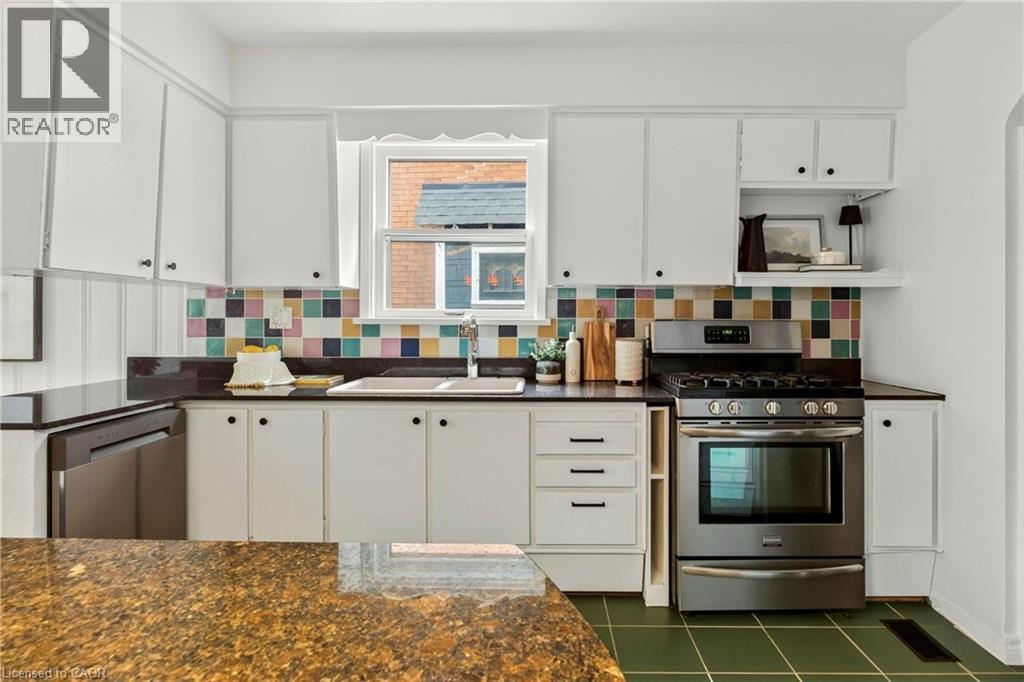 28 North Oval Property Photo 12