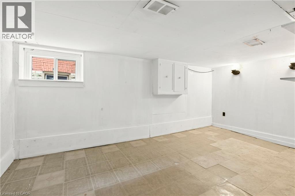 28 North Oval Property Photo 41