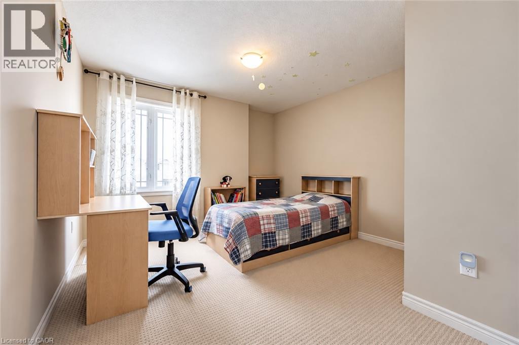 243 Greenwater Place Unit# Upper Property Photo 19