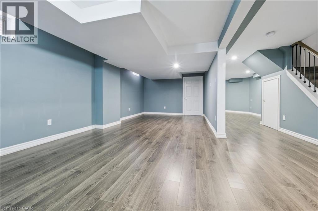 2456 Sixth Line Property Photo 38