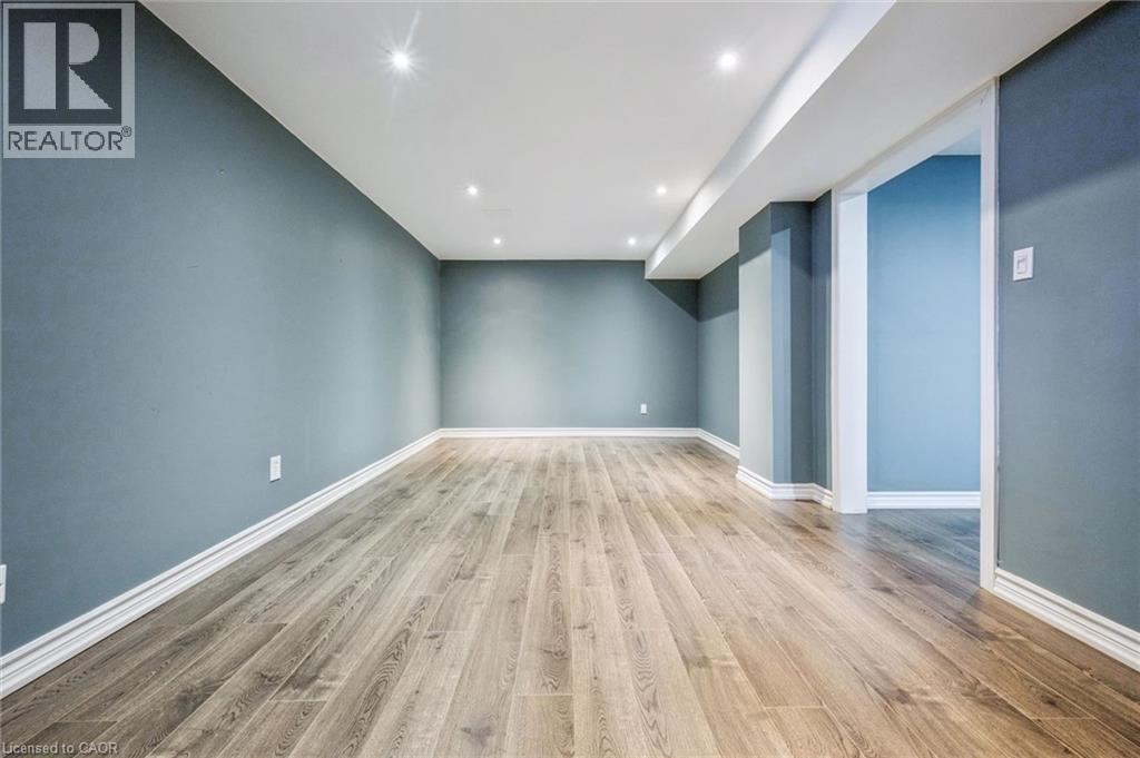 2456 Sixth Line Property Photo 40