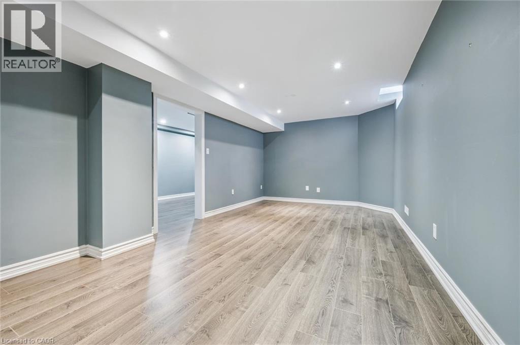 2456 Sixth Line Property Photo 41