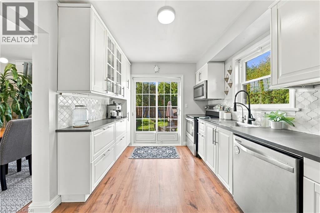 2301 Barclay Road Property Photo 10
