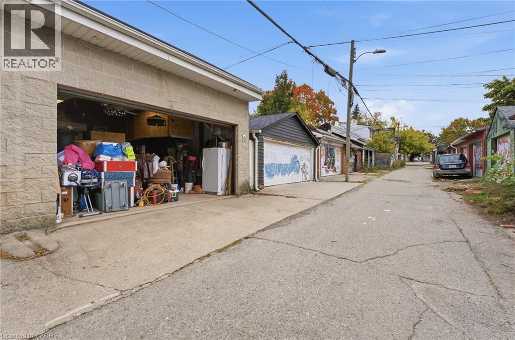 139 Euclid Avenue Property Photo 30