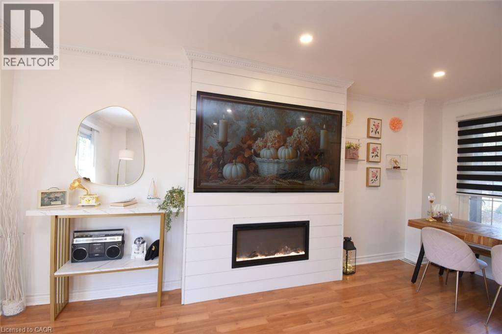 56 Enfield Crescent Property Photo 9