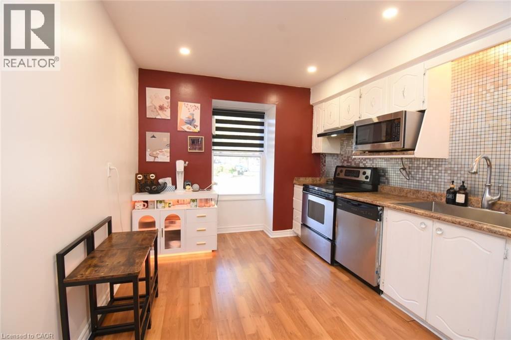 56 Enfield Crescent Property Photo 15
