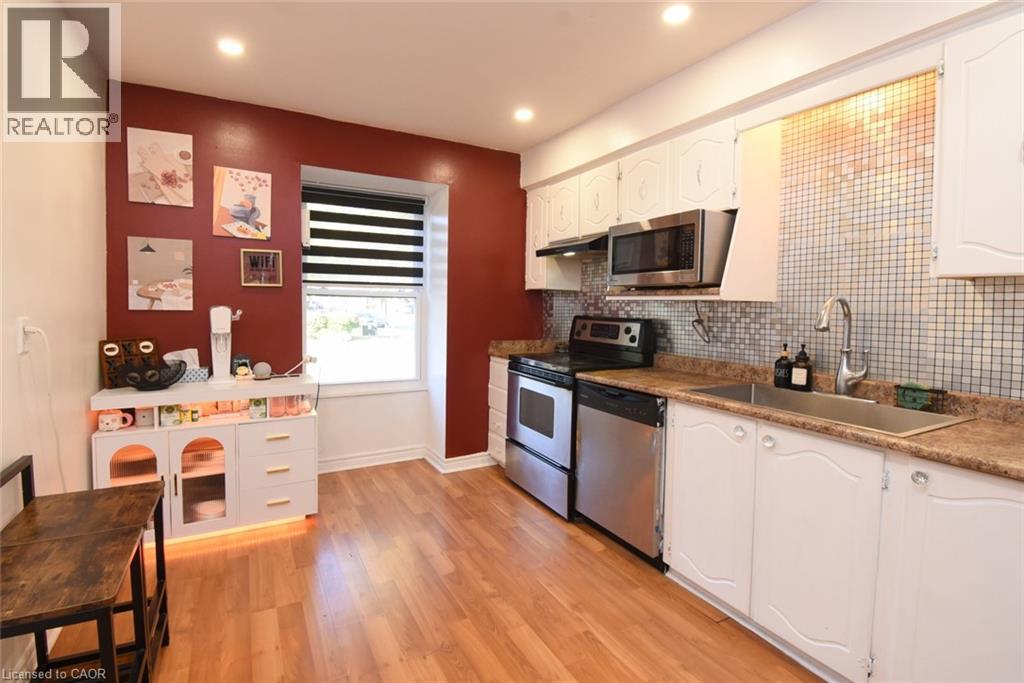 56 Enfield Crescent Property Photo 16