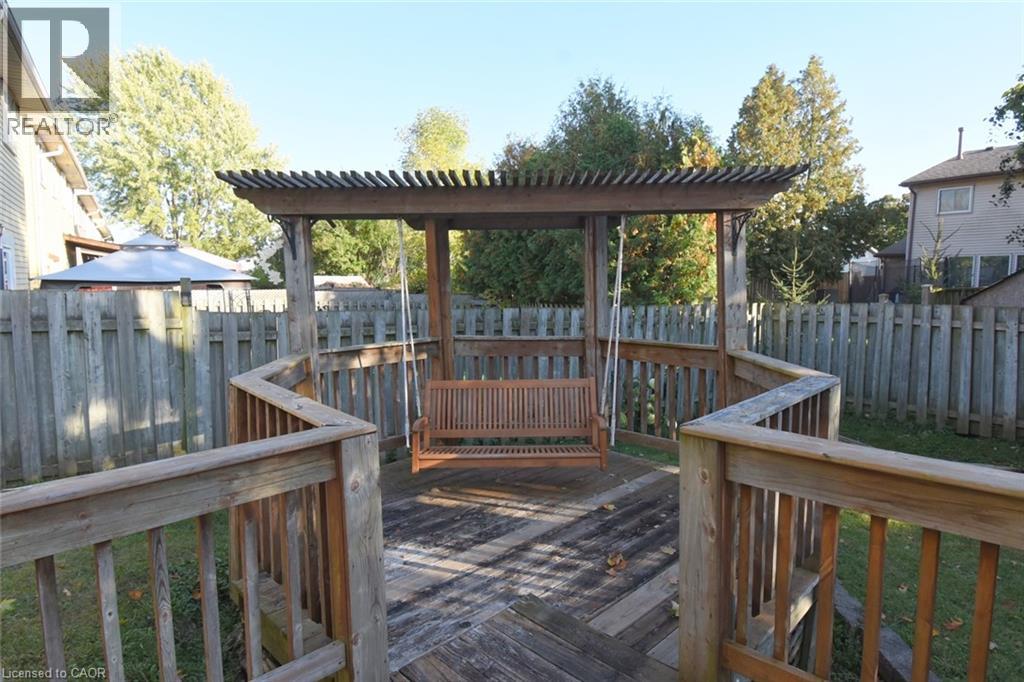 56 Enfield Crescent Property Photo 34